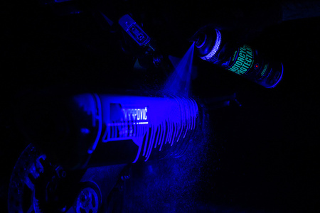 Muc-Off 608 - Motorcycle Protectant preparat zabezpieczający każdą powierzchnię pomiędzy myciami - 400ml