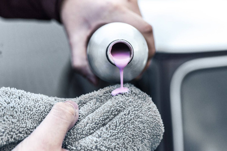 Muc-Off 947 - Preparat Miracle Shine polerująco-zabezpieczający na bazie wosku Carnauba - 500ml