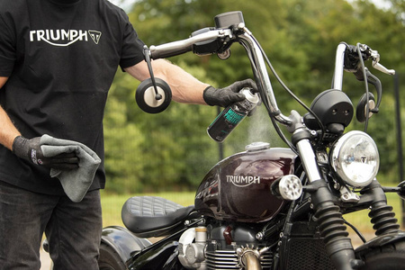 Muc-Off 608 - Motorcycle Protectant preparat zabezpieczający każdą powierzchnię pomiędzy myciami - 400ml