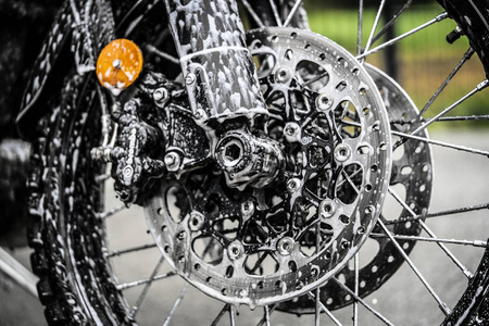 Muc-Off 664-CTJ - Biodegradowalny płyn do mycia motocykla z nanotechnologią z atomizerem - 1l - Nano Tech Motorcycle Cleaner