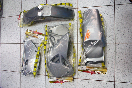 Acerbis Zestaw plastików Vintage pasuje do KTM Enduro 400/ 540 Supercompetition Rok prod 1996