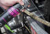 Muc-Off 637 - Smar do łańcucha na zmienne warunki pogodowe, baza ceramiczna - 400ml - All-Weather Chain Lube