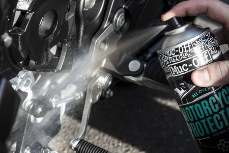 Muc-Off 608 - Motorcycle Protectant preparat zabezpieczający każdą powierzchnię pomiędzy myciami - 400ml