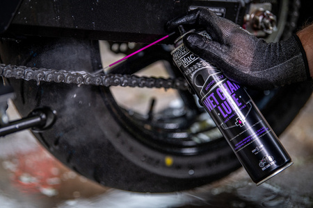 Muc-Off 611 - Smar do łańcucha odporny na wodę - 400ml - Wet Weather Chain Lube