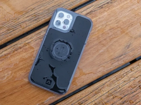Nakładka przeciwdeszczowa Quad Lock® MAG - iPhone 16 Pro